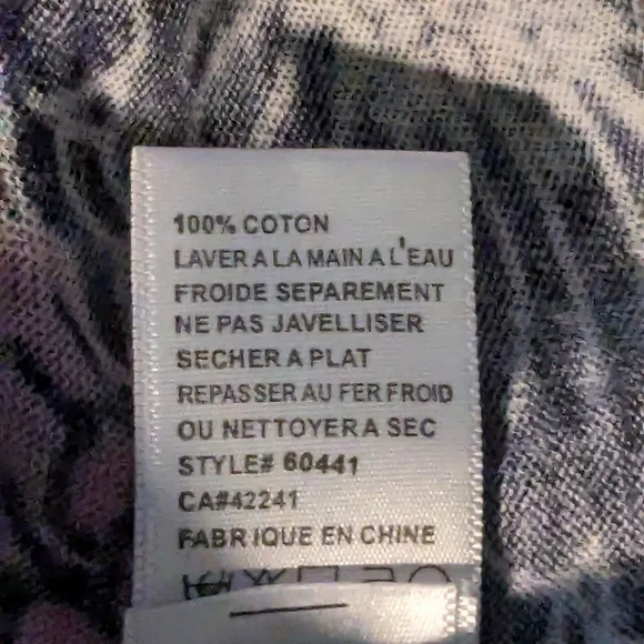 Floral V-Neck Ruffle Top - Multicolor - Picture 9 of 9